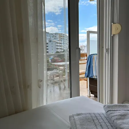 Apartment Luxy Coral Aparts Sarandë
